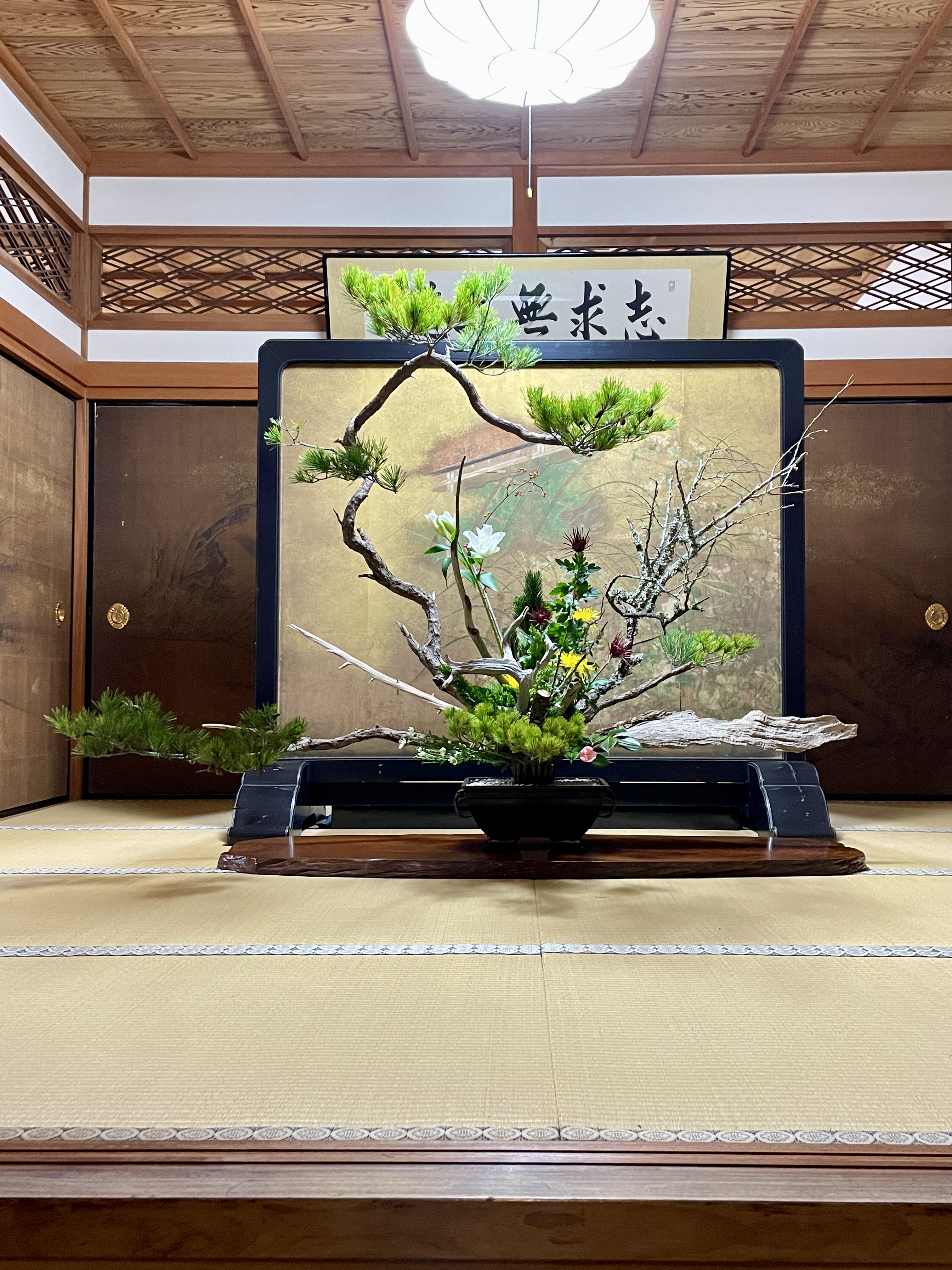 和室での立花